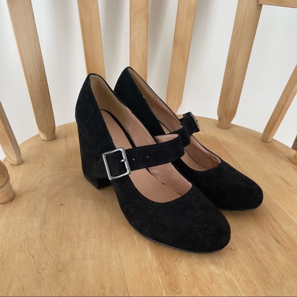 Shoes - NWOT Black Heels